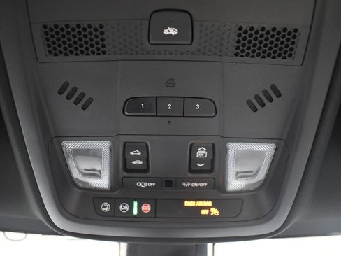 Used 2023 Cadillac XT5 Sportv w/ Technology Package AWD/4WD image 24