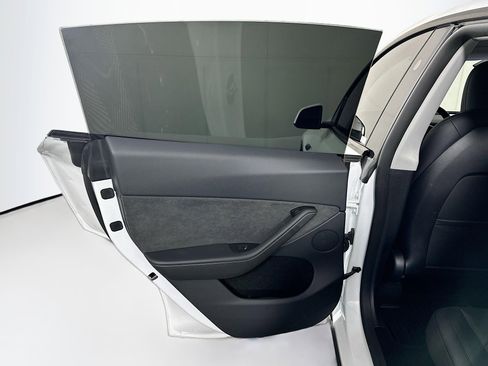 Used 2024 Tesla Model Y Long Range image 24