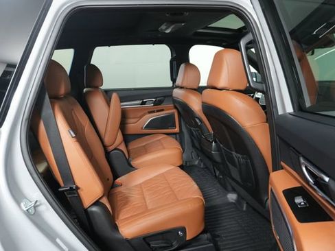 Used 2025 Kia Telluride SX X-Line image 35