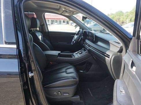 Used 2023 Hyundai Palisade Limited w/ Cargo Package FWD image 19