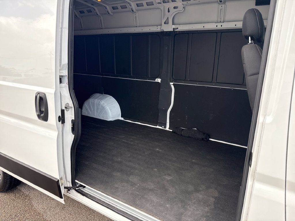 Used 2023 RAM ProMaster 3500 FWD image 25