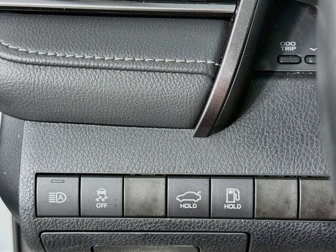 Used 2024 Toyota Camry SE FWD image 14