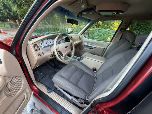Used 2001 Ford Explorer Sport Trac 4dr image 7