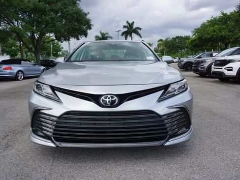 Used 2021 Toyota Camry LE FWD image 20