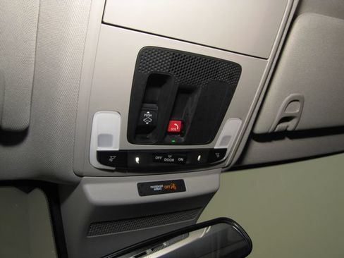 Certified 2025 Honda Accord SE image 8