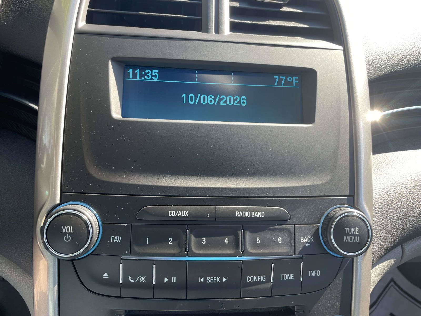 Used 2015 Chevrolet Malibu LS FWD image 22