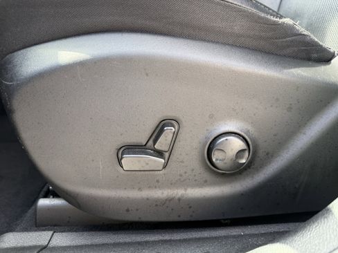 Used 2023 Jeep Cherokee Altitude Lux image 25