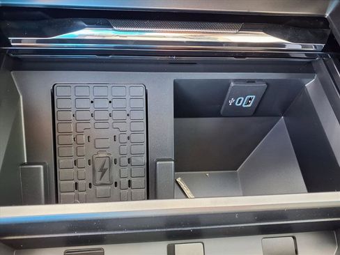 New 2026 Ford F350 Lariat w/ Black Appearance Package image 14