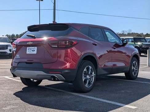 Used 2025 Chevrolet Blazer LT image 5