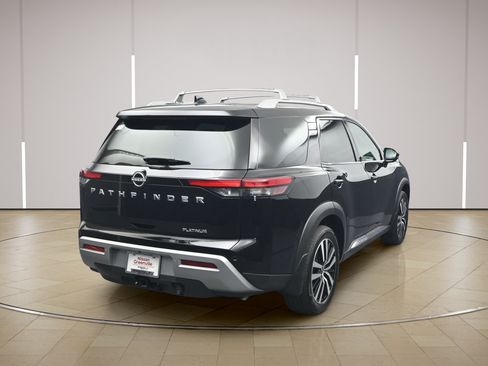 Certified 2025 Nissan Pathfinder Platinum w/ Cargo Package FWD image 7