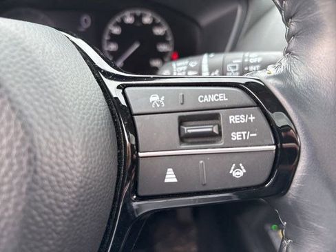 Used 2023 Honda HR-V EX-L image 17