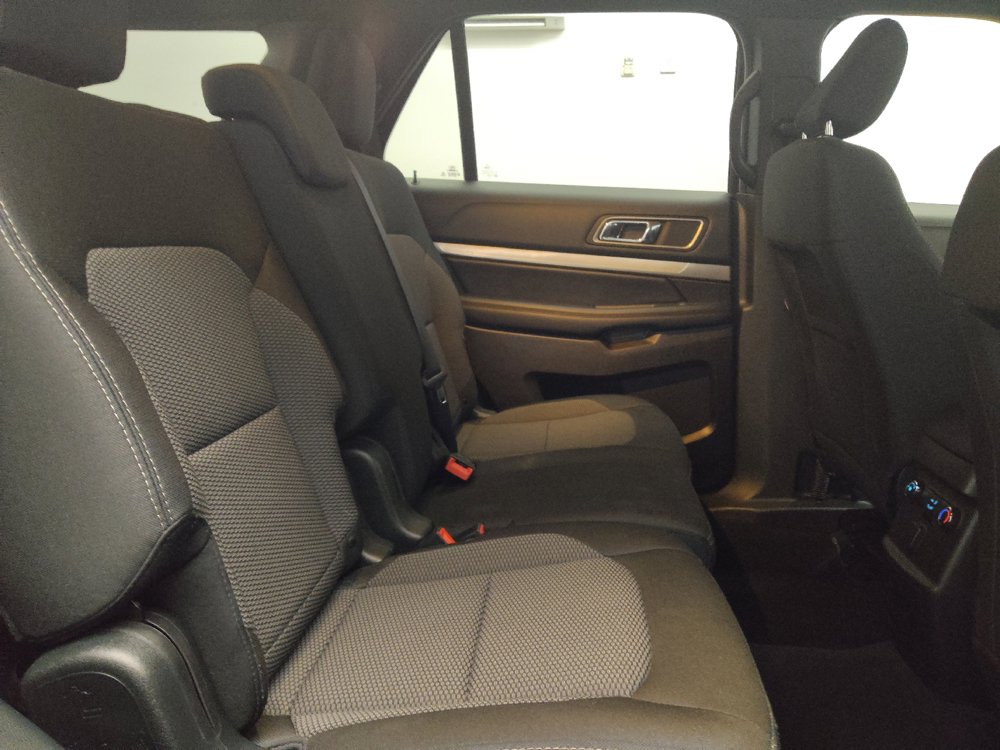 Used 2019 Ford Explorer XLT w/ Equipment Group 201A FWD image 19