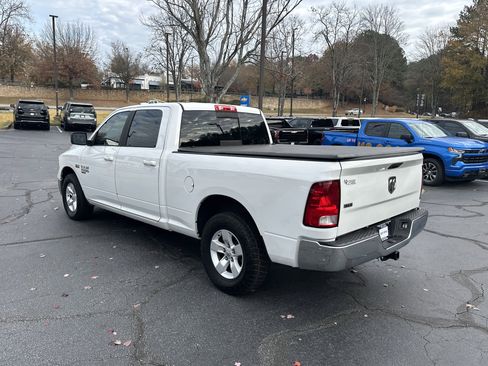 Used 2020 RAM 1500 Classic SLT image 7