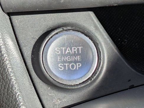 Used 2018 Audi Q3 2.0T Premium image 24