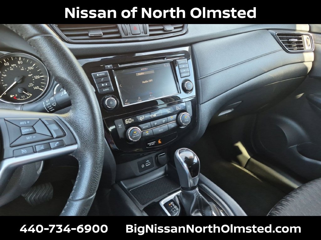 Used 2019 Nissan Rogue SV AWD/4WD image 16