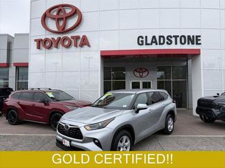 Certified 2023 Toyota Highlander LE FWD video 1