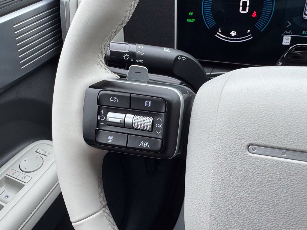 Used 2024 Hyundai Santa Fe SEL AWD/4WD image 48