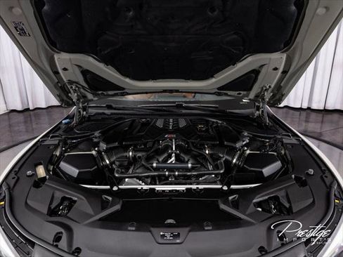 Used 2022 BMW M8 Competition w/ M Carbon Exterior Package AWD/4WD image 7