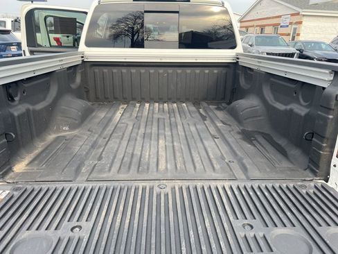 Certified 2024 Nissan Titan SV w/ SV Convenience Package image 12