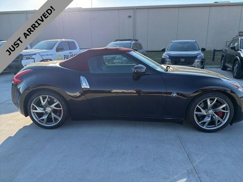 Used 2013 Nissan 370Z Touring w/ Sport Pkg image 4