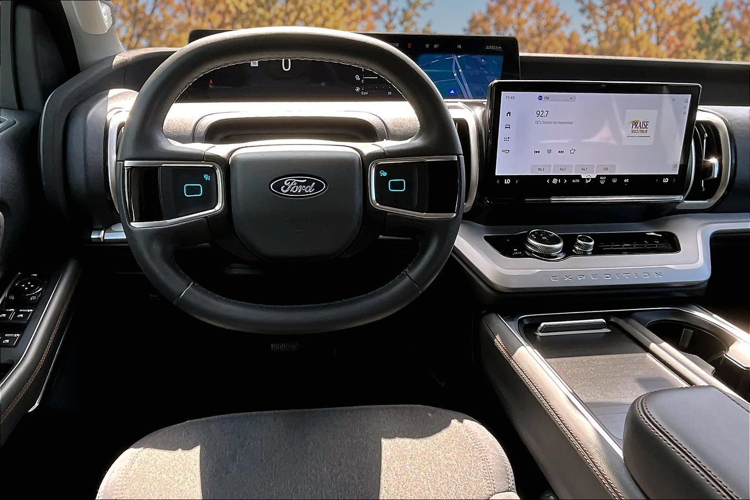 Certified 2025 Ford Expedition Active RWD image 6