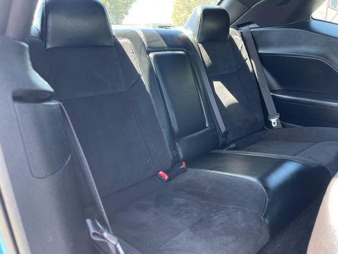 Used 2016 Dodge Challenger R/T Scat Pack w/ Leather Interior Group RWD image 23
