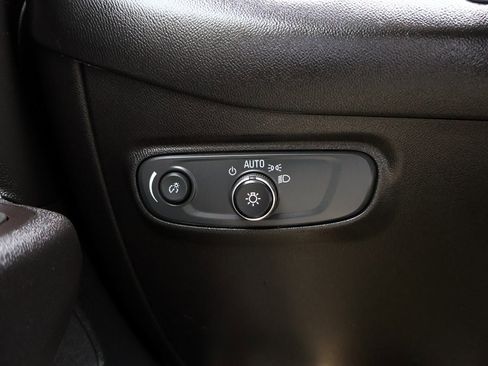 Used 2022 Chevrolet Equinox LT image 32