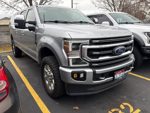Used 2020 Ford F250 Platinum w/ FX4 Off-Road Package image 3
