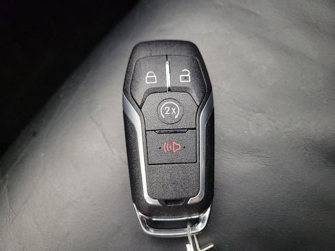 Used 2015 Lincoln MKC FWD w/ Equipment Group 101A Select image 32