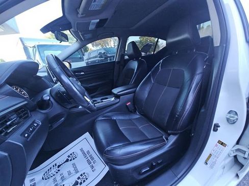 Used 2020 Nissan Altima 2.5 SR w/ Premium Package FWD image 7