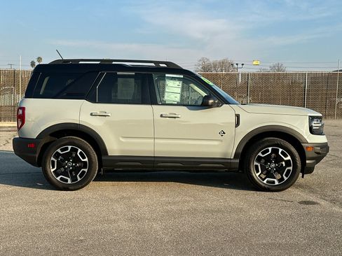 Certified 2022 Ford Bronco Sport Outer Banks image 3