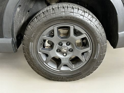 Used 2023 Honda Pilot TrailSport image 11