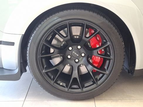 Used 2023 Dodge Challenger SRT Hellcat image 28