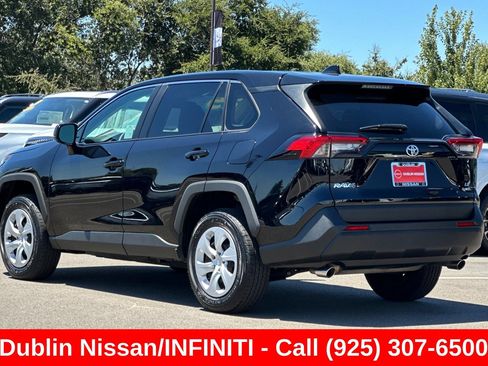 Used 2025 Toyota RAV4 LE AWD/4WD image 6