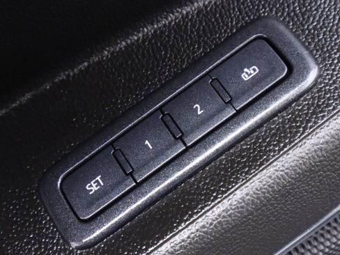 Used 2019 GMC Yukon XL SLT image 28