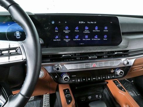 Used 2025 Kia Telluride SX Prestige X-Line image 13