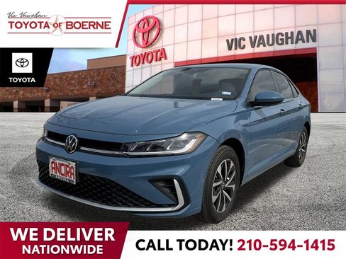 Used 2025 Volkswagen Jetta S image 1