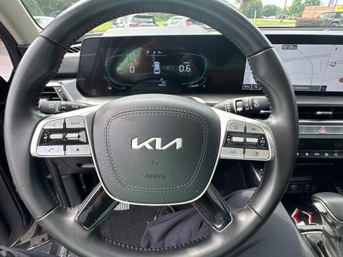 Used 2025 Kia Telluride S AWD/4WD image 17