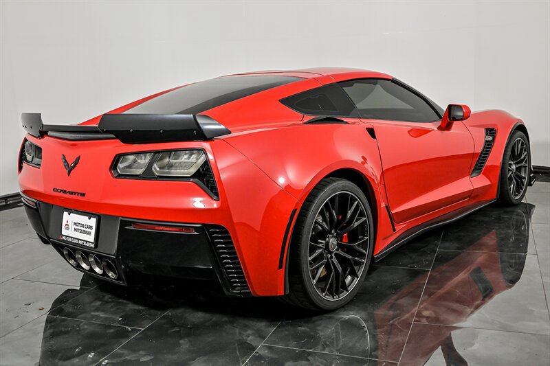 Used 2016 Chevrolet Corvette Z06 w/ 2LZ Preferred Equipment Group RWD image 9