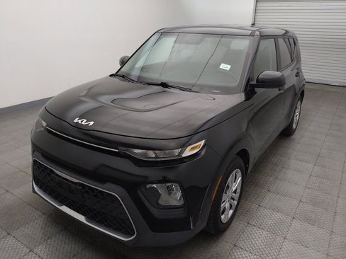 Used 2022 Kia Soul LX FWD image 15