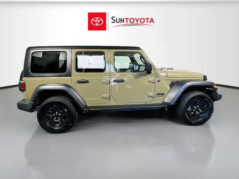 Used 2025 Jeep Wrangler Unlimited Sport AWD/4WD image 2