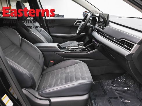 Used 2025 Mitsubishi Outlander SE AWD/4WD image 24