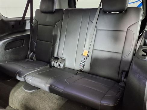 Used 2018 GMC Yukon XL SLT image 6