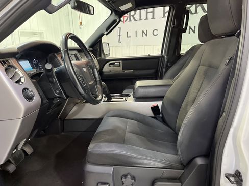 Used 2017 Ford Expedition EL XLT image 9