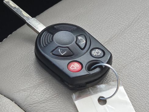 Used 2018 Ford Escape SEL image 31