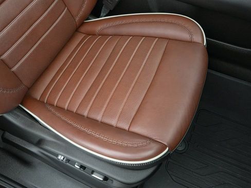 Used 2024 GMC Yukon Denali Ultimate image 30