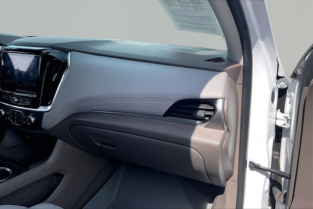 Used 2021 Chevrolet Traverse LT w/ LT Premium Package AWD/4WD image 30