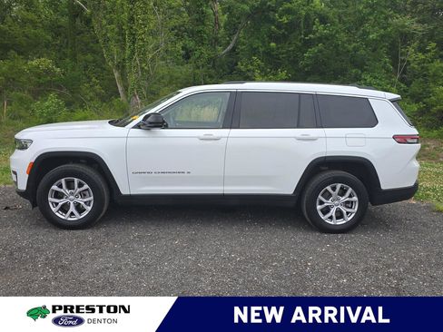 Used 2022 Jeep Grand Cherokee L Limited AWD/4WD image 2