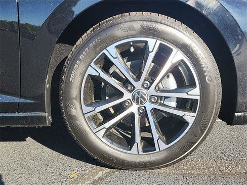 New 2025 Volkswagen Jetta Sport image 7