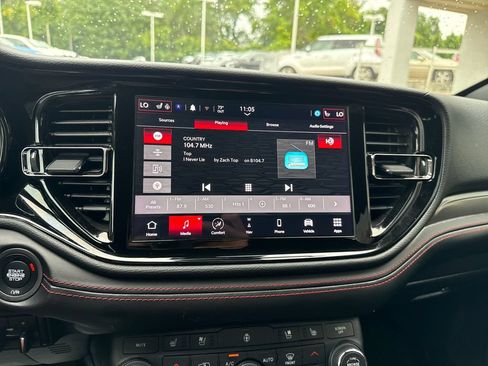 Used 2024 Dodge Durango GT AWD/4WD image 18